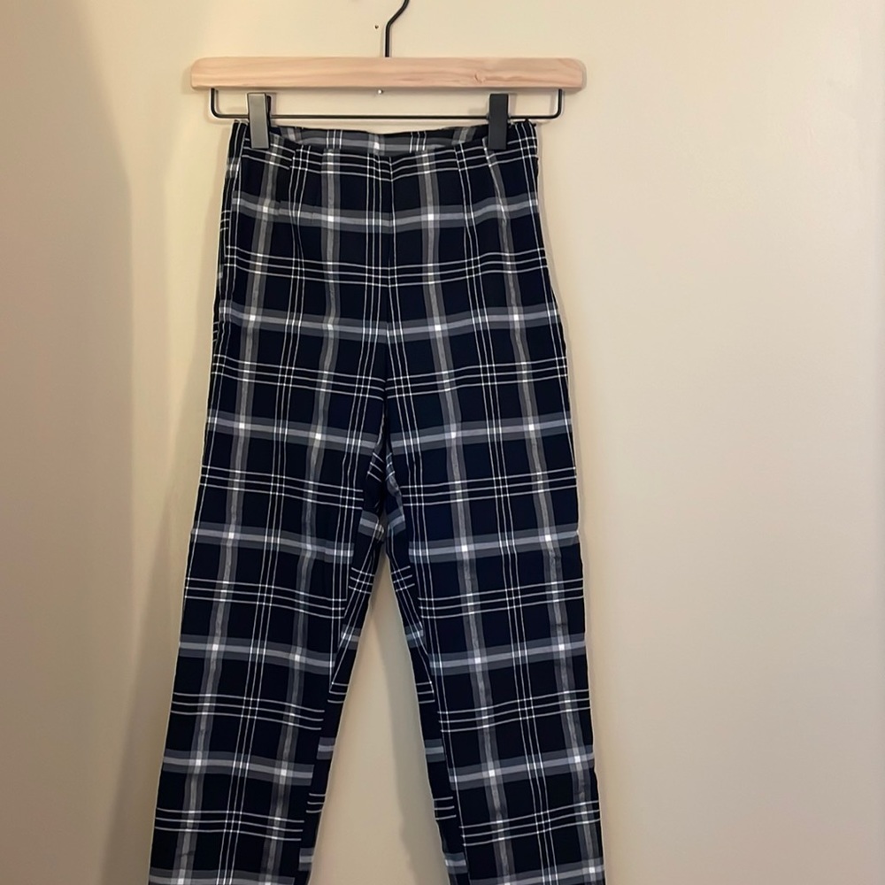 Striped pattern pants